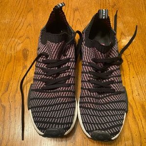 *LIKE NEW* Adidas NMD R1 Primeknit 'SOLAR PINK'